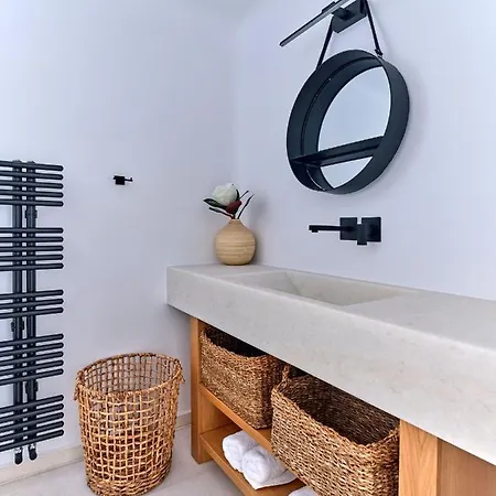Costa Pounda With Private Pools Vila