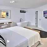 Costa Pounda With Private Pools Villa Agia Irini (Paros)